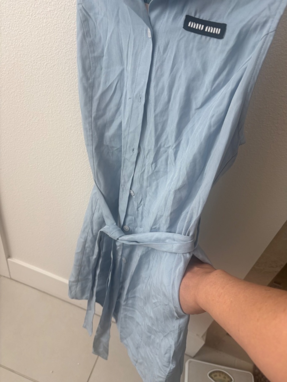 Dress - Picture 3 of 3